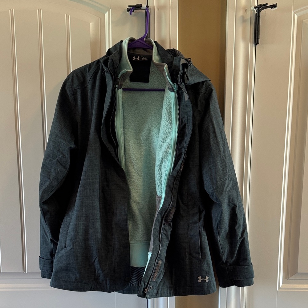 Under Armour Black Ski Jacket with Light Blue Lining